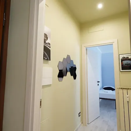 Tina's House Near Metro A *